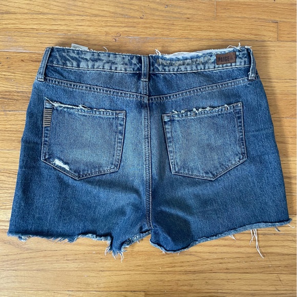 Paige denim Sarah shorts, size 27, mid wash Rosedale Distressed colour - Picture 3 of 6